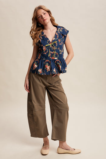 Listicle Floral Peplum Tie-Front Top in Navy