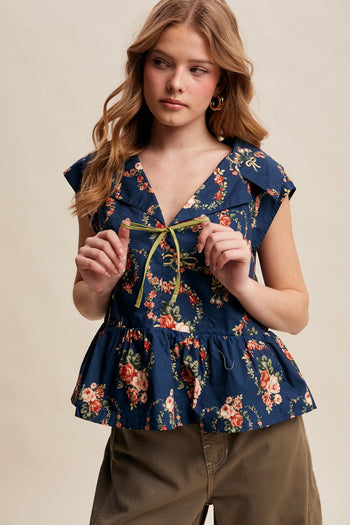 Listicle Floral Peplum Tie-Front Top in Navy