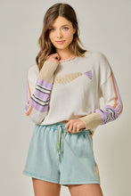 Load image into Gallery viewer, Mystree Color Block Sweater with Fish Design in Off White Mix

