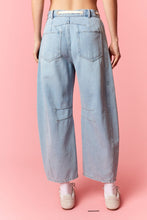 Load image into Gallery viewer, Peach Love Eyelet Belted Destroyed Barrel Jeans in Light Denim
