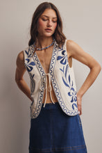 Load image into Gallery viewer, Forte Tropical Floral Embroidered Tie Front Vest in Ecru
