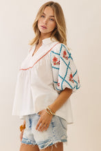 Load image into Gallery viewer, Oddi Cotton Poplin Top with Embroidery in White
