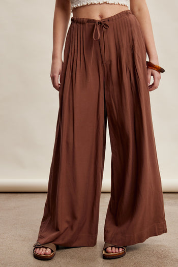 Listicle Wide Leg Pleated Pants in Brown