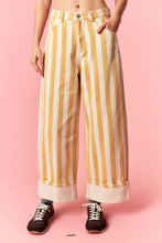 Load image into Gallery viewer, Peach Love Stripe Printed Rolled Cuff Barrel Jeans in Light Yellow
