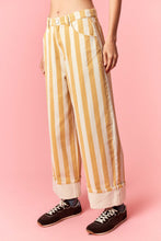 Load image into Gallery viewer, Peach Love Stripe Printed Rolled Cuff Barrel Jeans in Light Yellow
