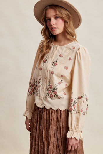 Listicle Embroidered Scallop Hem Cotton Blouse in Ecru