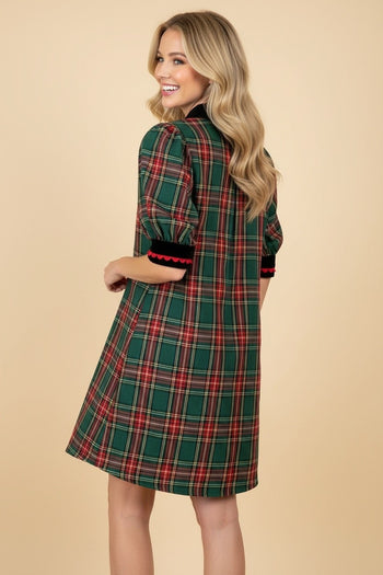 Heimish Tartan Plaid Shift Dress With Velvet Trim in Green