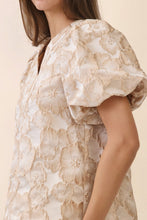 Load image into Gallery viewer, Oddi Textured Floral Jacquard Top in Champagne
