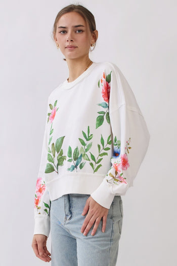 Oddi Vintage Floral Printed Pullover Top in White Garden