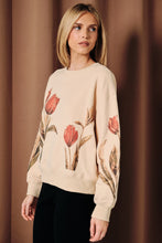 Load image into Gallery viewer, Sunday Edition Tulip Graphic Fleece Sweatshirt in Beige
