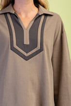 Load image into Gallery viewer, GiGio Color Blocked V-neck Dress in Olive Combo
