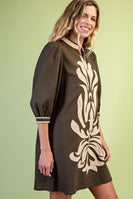 GiGio Linen Blend V-neck Applique Mini Dress in Olive