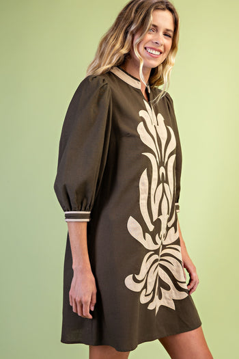 GiGio Linen Blend V-neck Applique Mini Dress in Olive