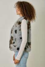 Load image into Gallery viewer, Mystree Animal Faux Fur Vest in Cloudy Blue
