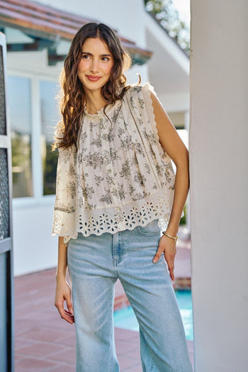 So Me Vintage Floral Textured Woven Button Down Vintage Black