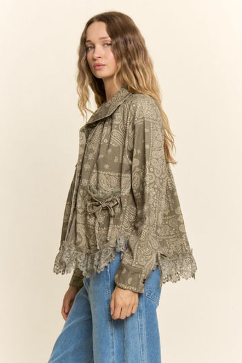 Davi & Dani Bandana Paisley Print Lace Hem Jacket in Olive