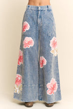 Load image into Gallery viewer, Davi &amp; Dani Washed Corduroy Pants with Printed Flowers in Washed Blue
