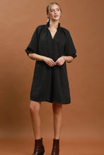 Load image into Gallery viewer, Umgee Floral Textured Jacqaurd V-Neck Dress in Black
