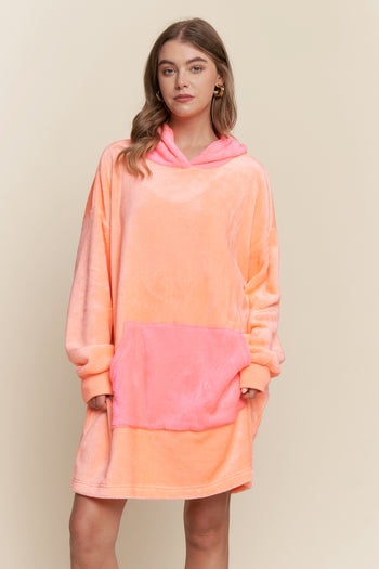 J.nna Neon Color Block Hooded Loungewear Dress in Neon Coral