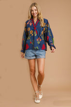 Load image into Gallery viewer, Umgee Floral Print Top with Contrasting Collar in Midnight Mix
