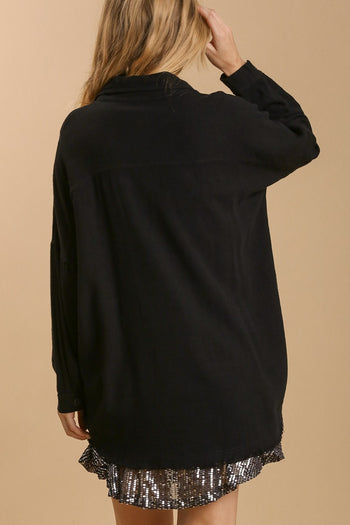 Umgee Button Front Linen Blend Top in Black