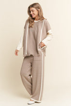 Load image into Gallery viewer, J.nna 2 Piece Knit Sweater Set in Cream Light Sand
