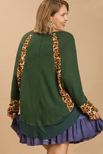 Load image into Gallery viewer, Umgee Waffle Knit Top with Animal Print Trim in Hunter Green
