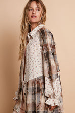 Load image into Gallery viewer, POL Floral and Plaid Print Button Down Top in Latte Multi
