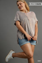 Load image into Gallery viewer, Umgee Dip Dye Top in Grey
