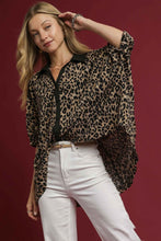 Load image into Gallery viewer, Umgee Animal Jacquard Button-Down Tunic Top in Latte Mix

