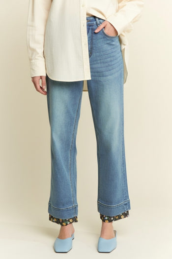J.nna Hight Waist Floral Print Contrast Denim Jeans in Medium Blue