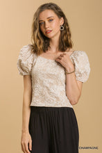Load image into Gallery viewer, Umgee Floral Jacquard Puff Sleeve Top in Champagne
