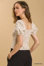 Load image into Gallery viewer, Umgee Floral Jacquard Puff Sleeve Top in Champagne
