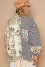 Load image into Gallery viewer, POL OVERSIZED Twill Jacket with Camo Print in Black Multi
