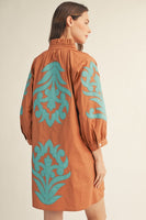Jodifl Baroque Floral Applique Shift Dress in Toffee/Turquoise