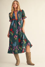 Load image into Gallery viewer, Jodifl Contrast Accent Floral Midi Dress in Hunter Green
