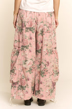 Load image into Gallery viewer, Davi &amp; Dani Floral Print Wide Leg Pants in Pink
