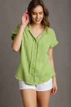 Load image into Gallery viewer, Umgee Short Sleeve Collared Button Up Top with Frayed Hem in Melon
