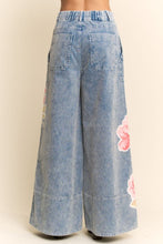 Load image into Gallery viewer, Davi &amp; Dani Washed Corduroy Pants with Printed Flowers in Washed Blue
