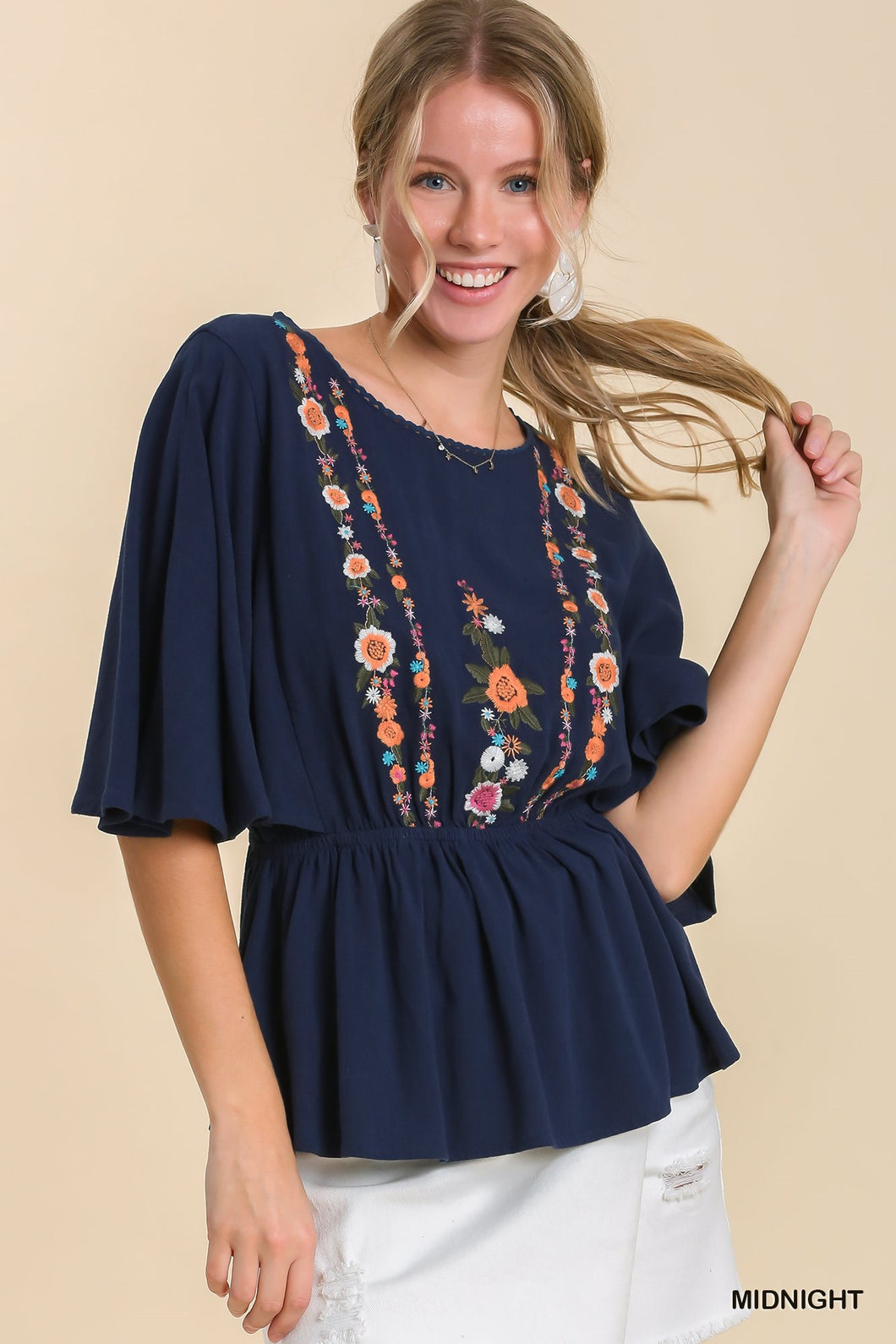 Umgee Linen Blend Top with Flower Embroidery in Midnight