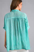 Load image into Gallery viewer, Umgee Textured Fabric High Low Hem Button Down Top in Teal Green
