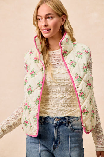 BiBi Quilted Floral Print Vest with Solid Color Piping Details in Cream/Pink