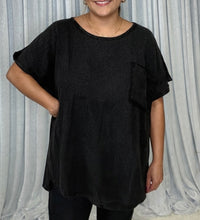 Load image into Gallery viewer, Easel Solid Color Cotton and Linen Blend Top in Ash Black
