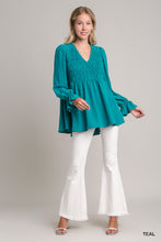 Load image into Gallery viewer, Umgee Solid Color Smocked Detailed Top in Teal
