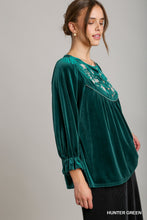 Load image into Gallery viewer, Umgee Velvet Embroidery Top in Hunter Green
