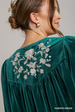 Load image into Gallery viewer, Umgee Velvet Embroidery Top in Hunter Green
