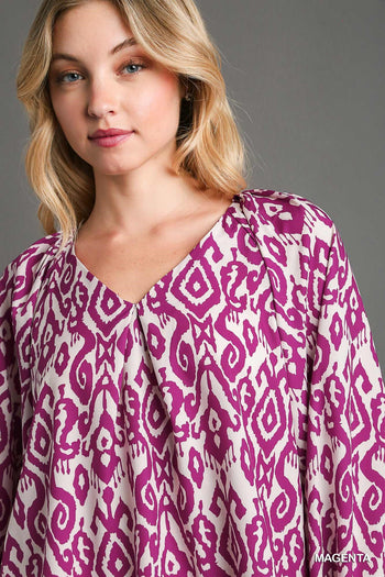 Umgee Abstract Two Tone Printed V-Neck Top in Magenta