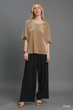Load image into Gallery viewer, Umgee Textured Velvet Sleeved Top in Stone
