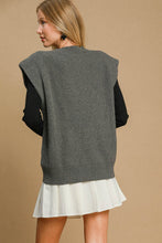 Load image into Gallery viewer, Umgee Oversized V Neck Vest in Charcoal
