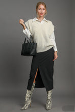 Load image into Gallery viewer, Umgee Oversized V Neck Vest in Cream
